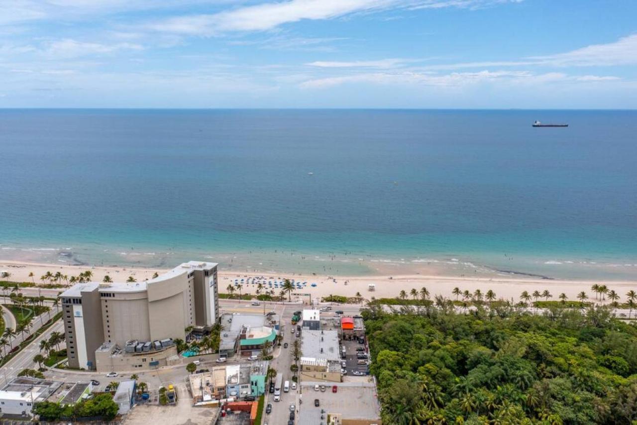 The Purple Pelican Beachfront With Ocean Balcony Unit 2 Fort Lauderdale Exterior photo