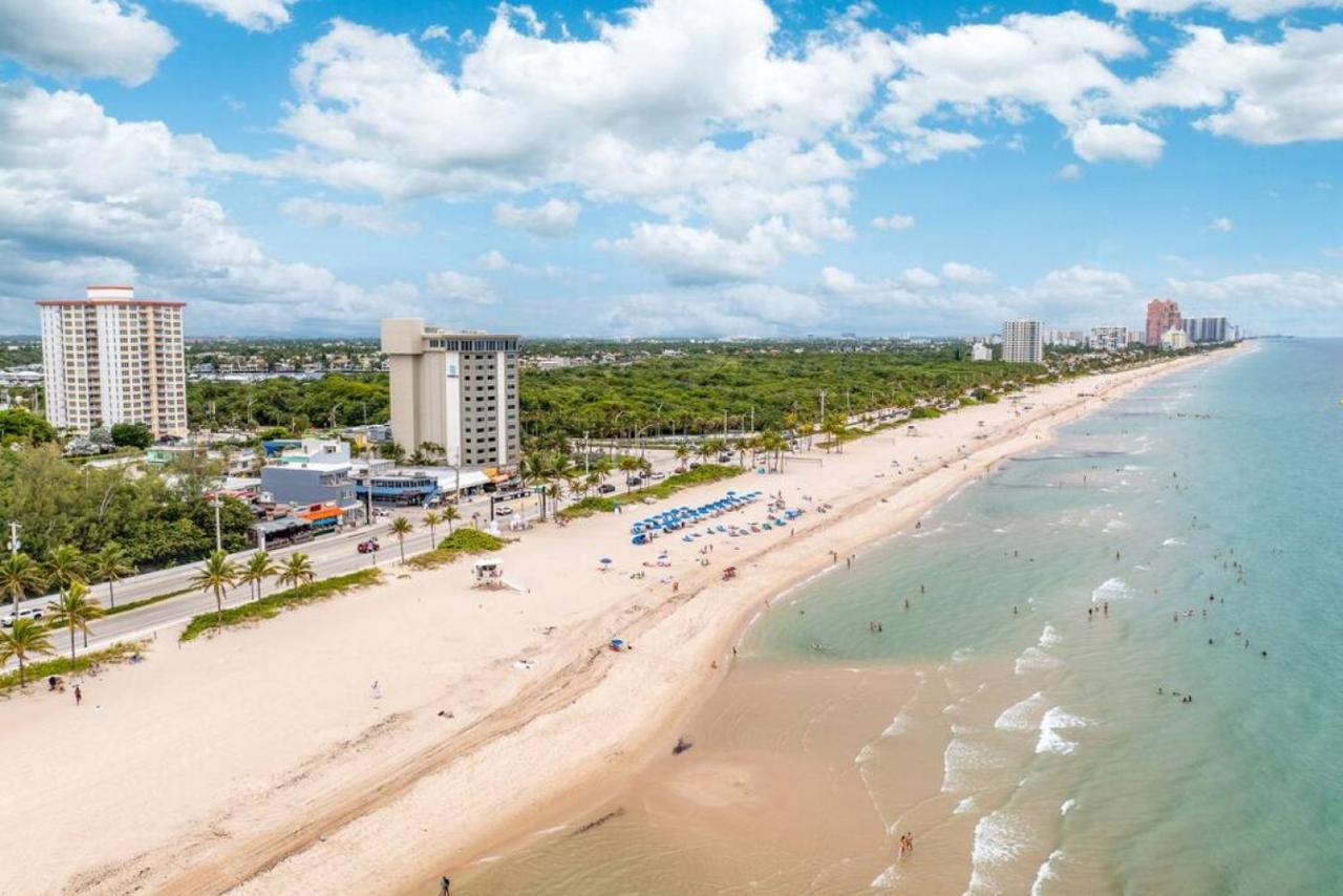 The Purple Pelican Beachfront With Ocean Balcony Unit 2 Fort Lauderdale Exterior photo